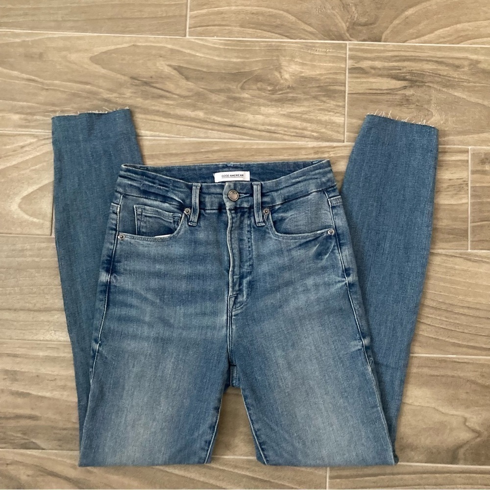 Good American Good Waist Jeans - Picture 2 of 6